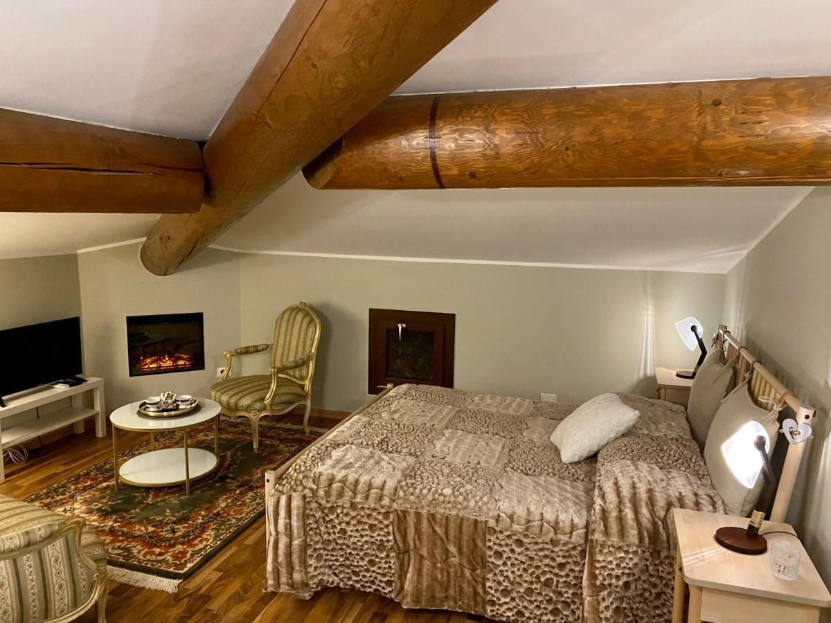 La Casa Di Campagna Sul Garda Puegnago Bagian luar foto