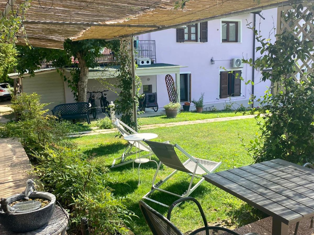 La Casa Di Campagna Sul Garda Puegnago Bagian luar foto