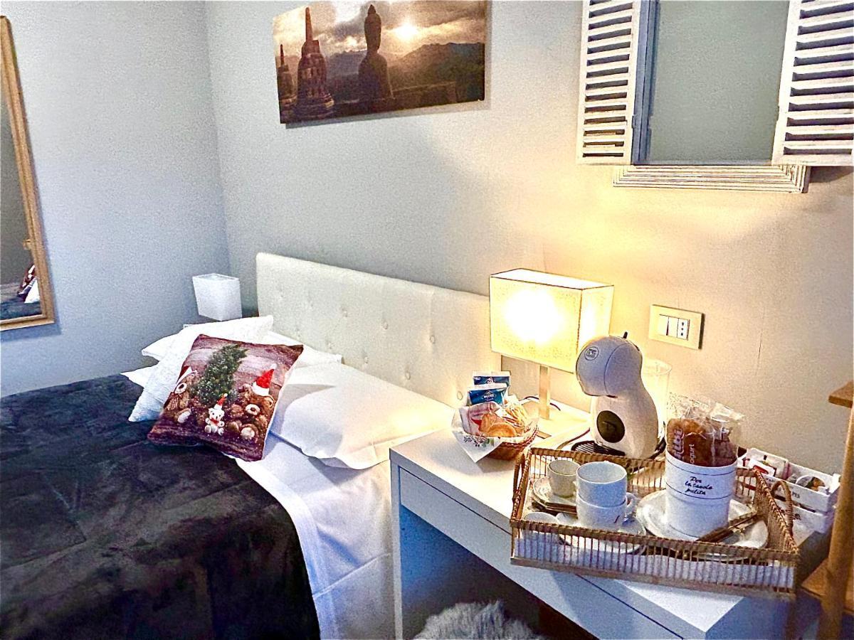 La Casa Di Campagna Sul Garda Puegnago Bagian luar foto