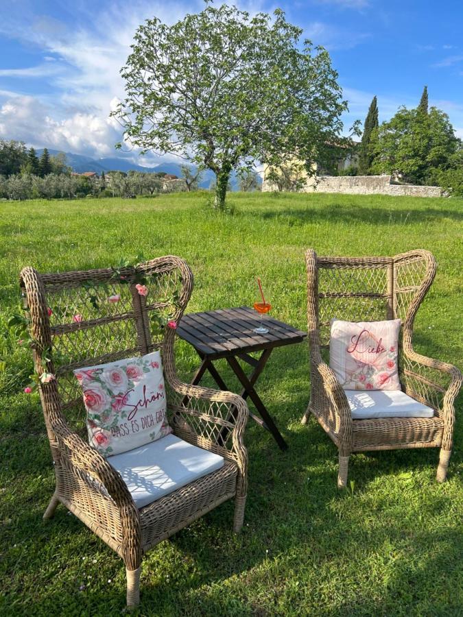 La Casa Di Campagna Sul Garda Puegnago Bagian luar foto