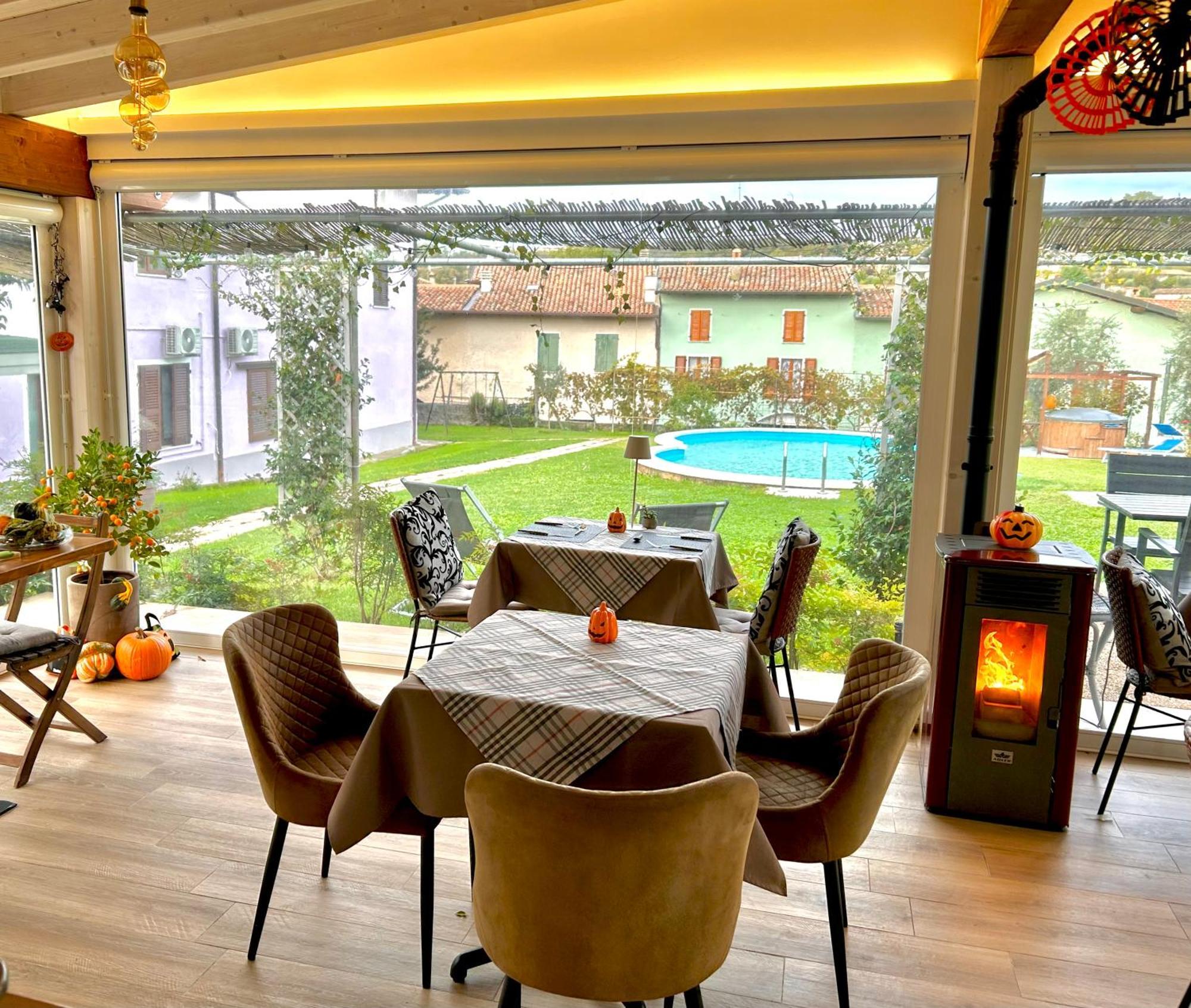 La Casa Di Campagna Sul Garda Puegnago Bagian luar foto