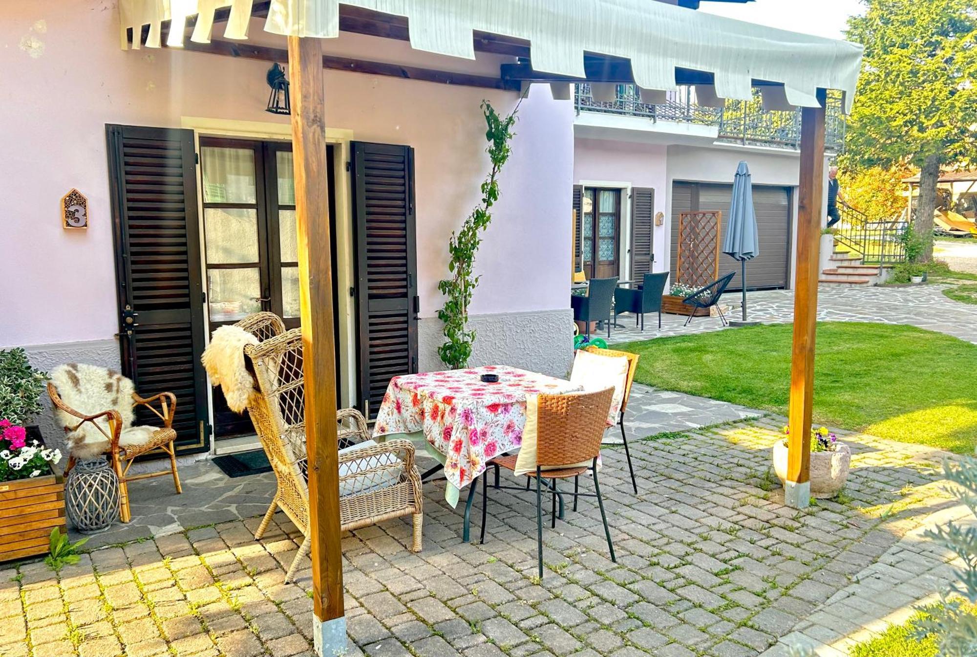 La Casa Di Campagna Sul Garda Puegnago Bagian luar foto