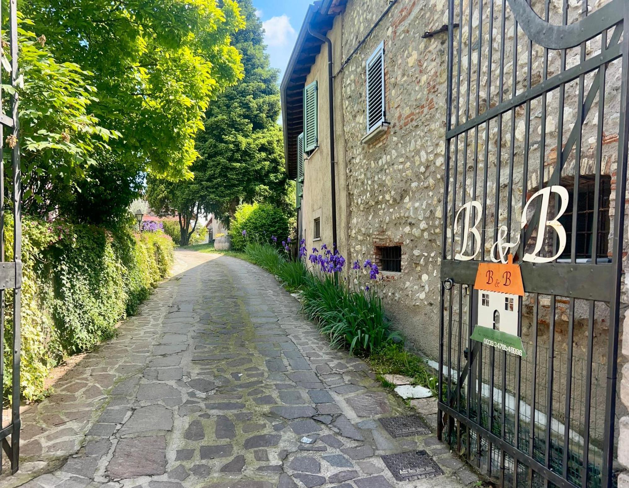 La Casa Di Campagna Sul Garda Puegnago Bagian luar foto