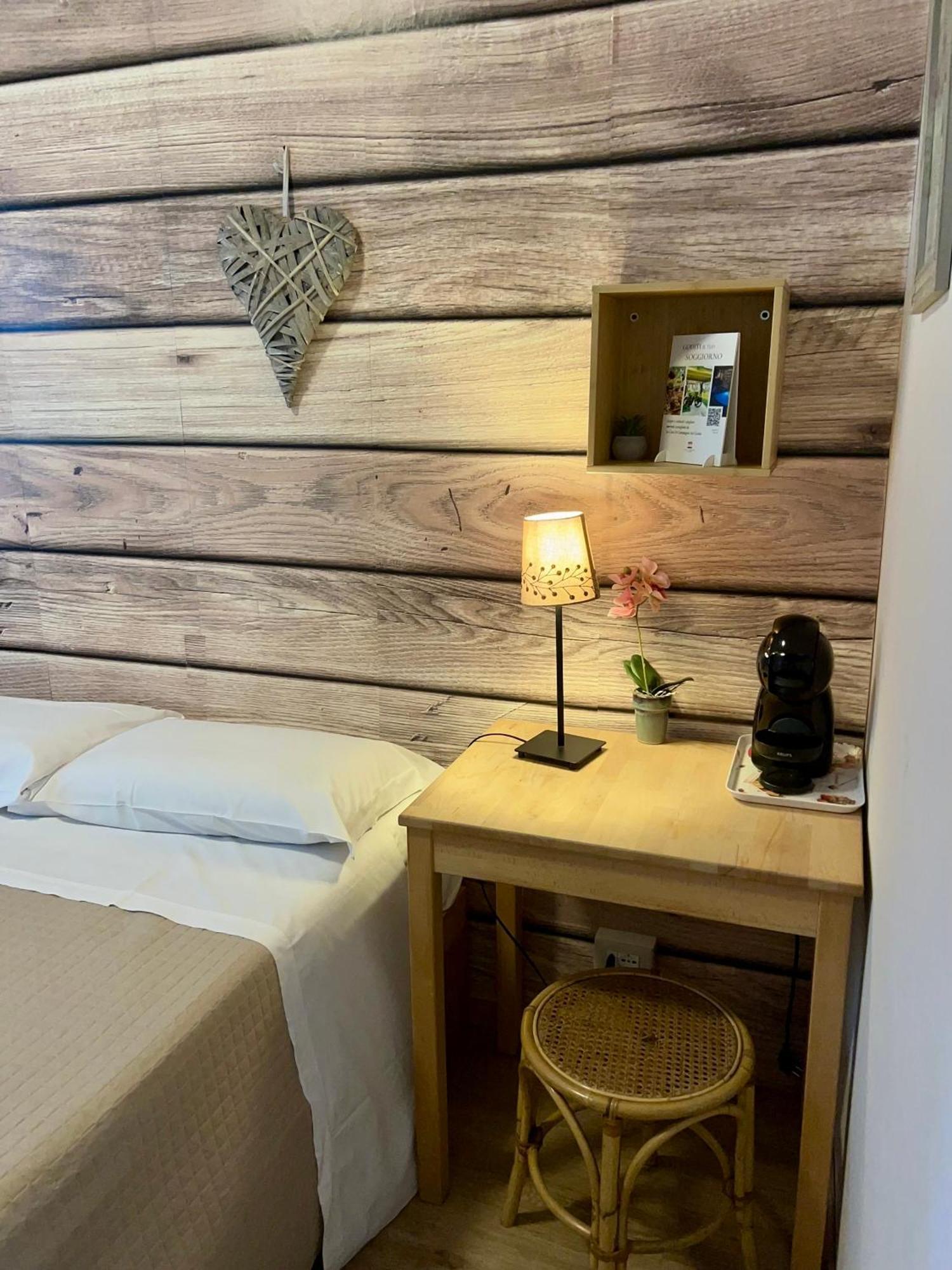 La Casa Di Campagna Sul Garda Puegnago Bagian luar foto