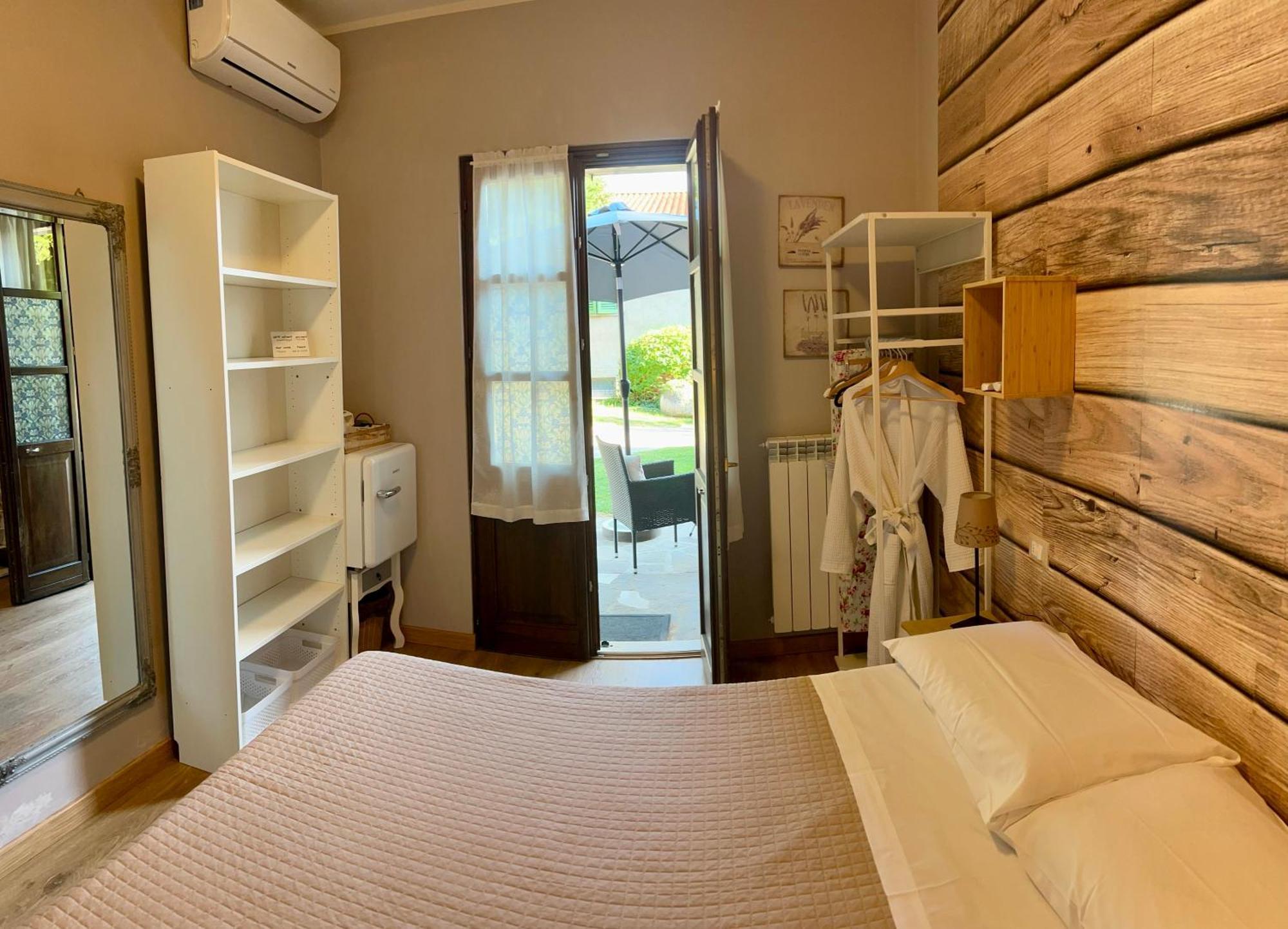 La Casa Di Campagna Sul Garda Puegnago Bagian luar foto