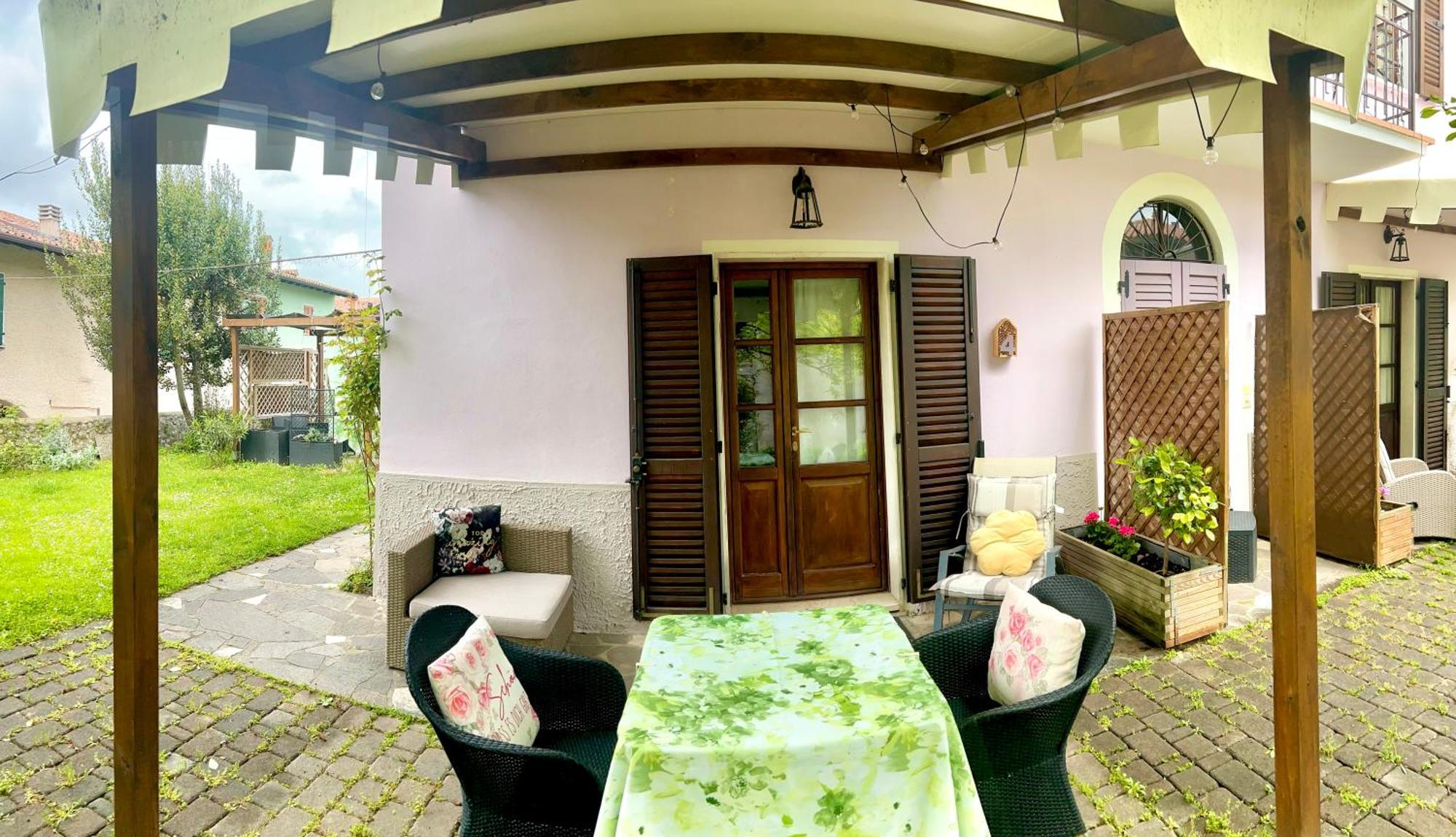 La Casa Di Campagna Sul Garda Puegnago Bagian luar foto
